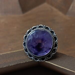 Elegant Silver and Purple Ring
